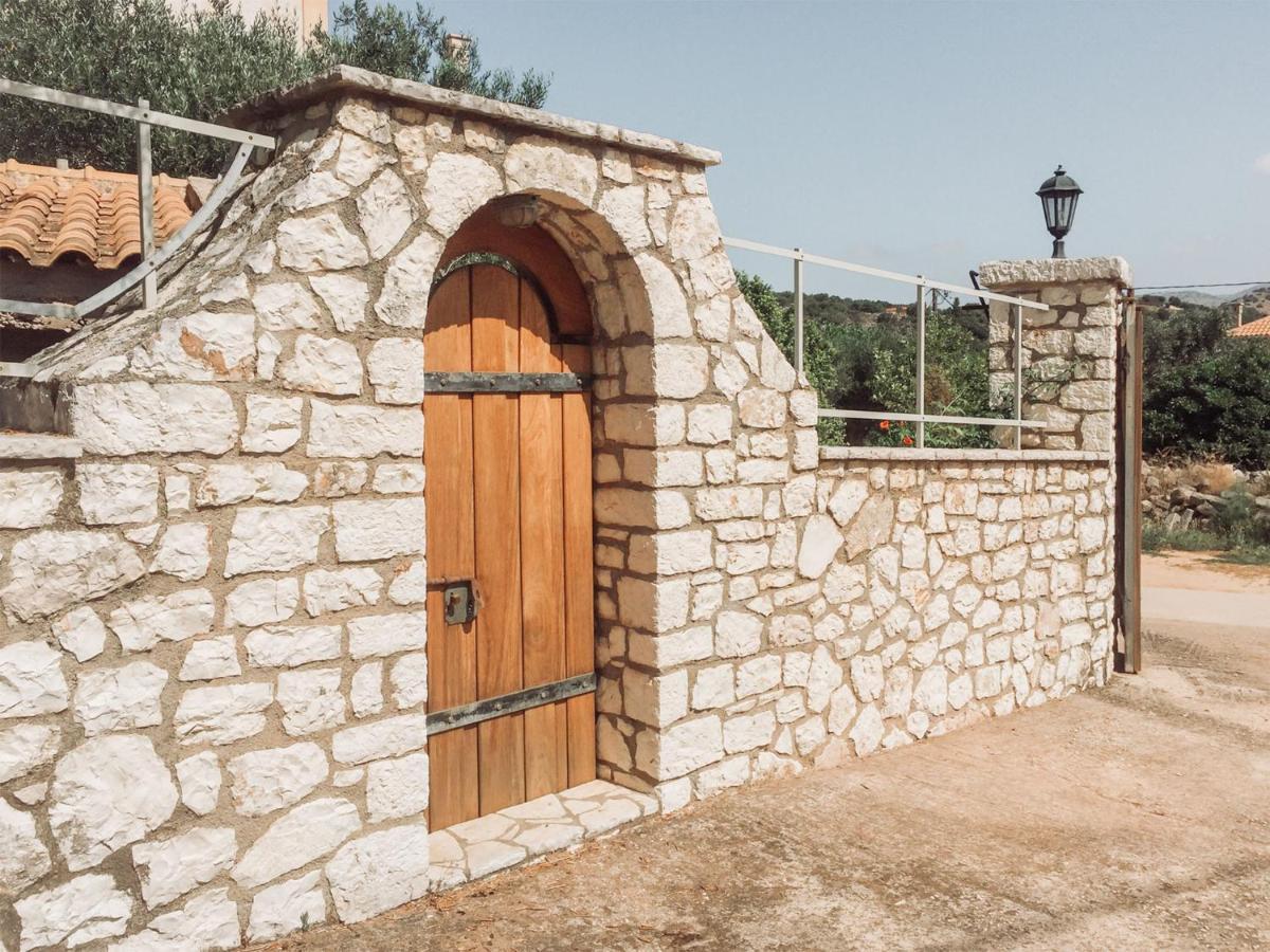 Agrilia Maison Razáta Exteriér fotografie